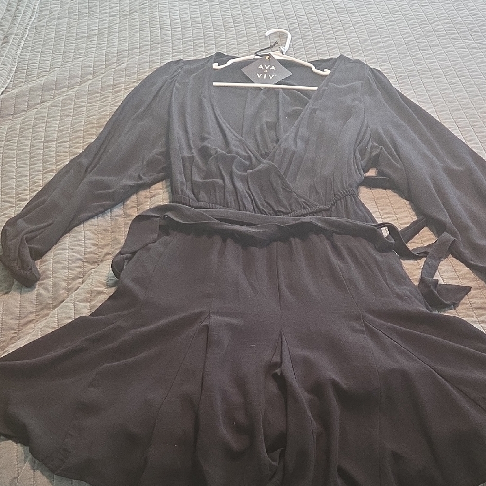 Ava & Viv Black V-Neck Bishop Sleeve Sundress